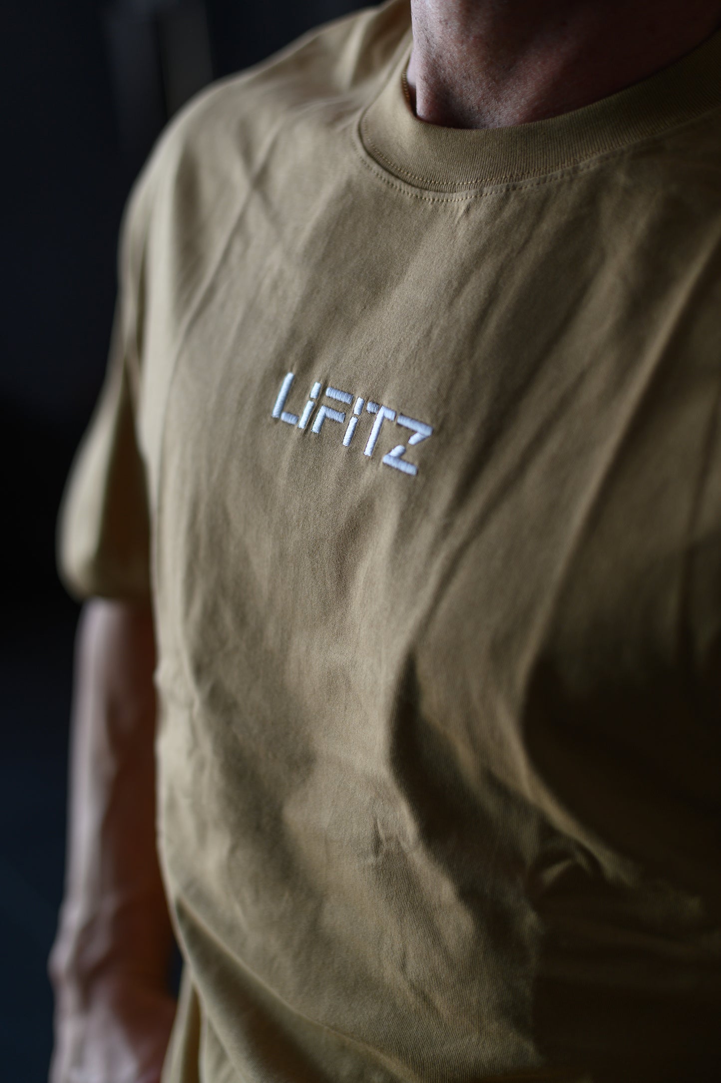 Rebel Crop Sand- LIFITZ®